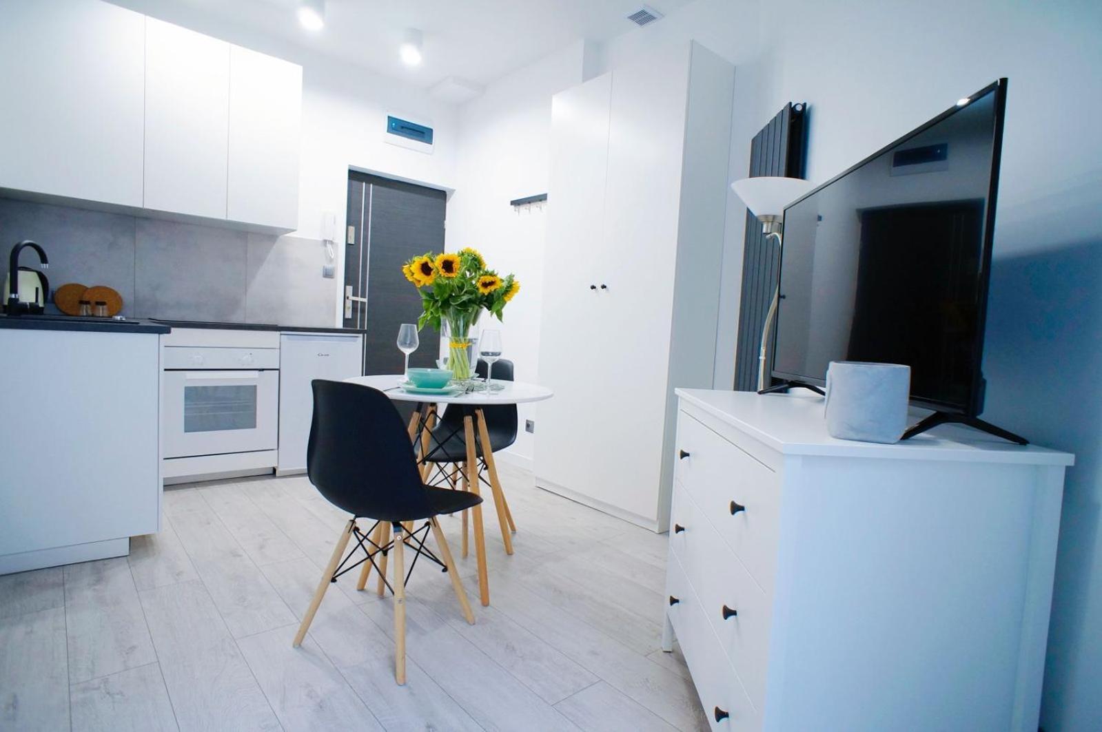 Polonia Art Apartments In The City Center كاتوفيتسه المظهر الخارجي الصورة